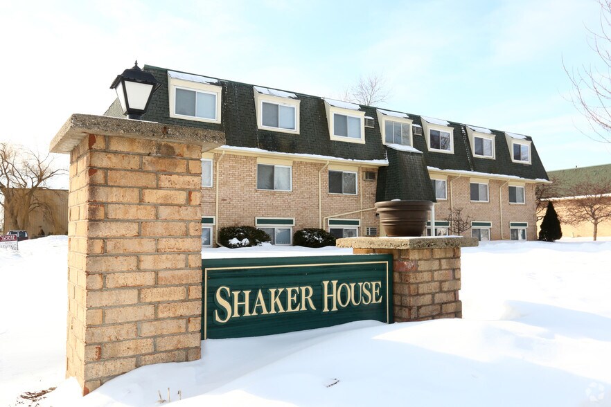 More Photos Of 757 W Shepherd St, Charlotte Apartments For Sale