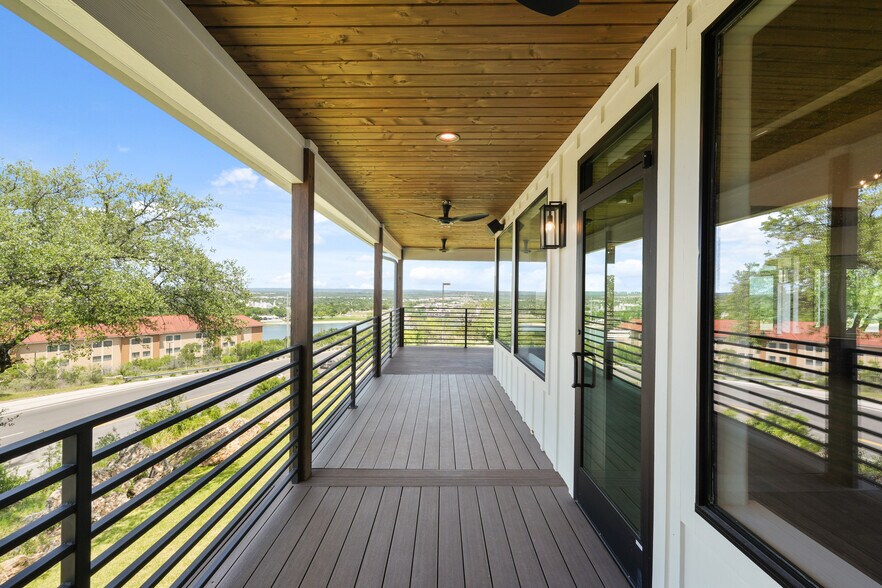 More Photos Of 602 Steve Hawkins Pky, Marble Falls Storefront Retail Office For Sale