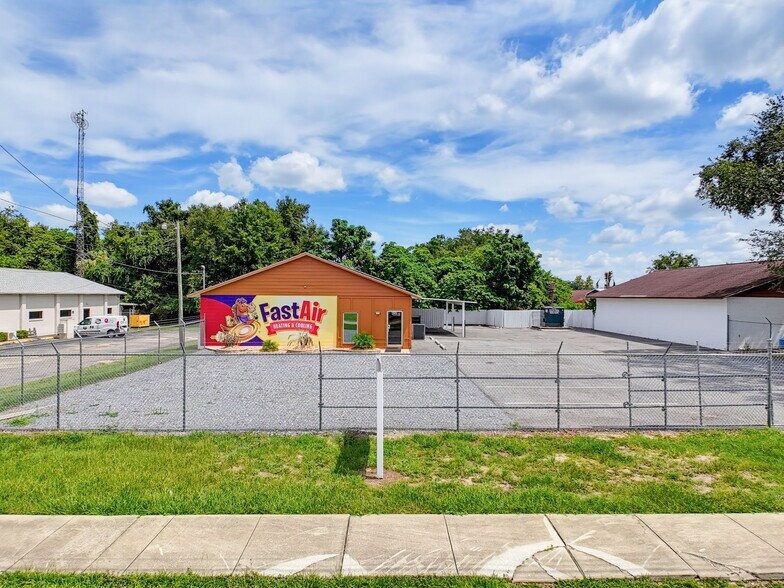 More Photos Of 3347 SW 7th St, Ocala Distribution For Sale