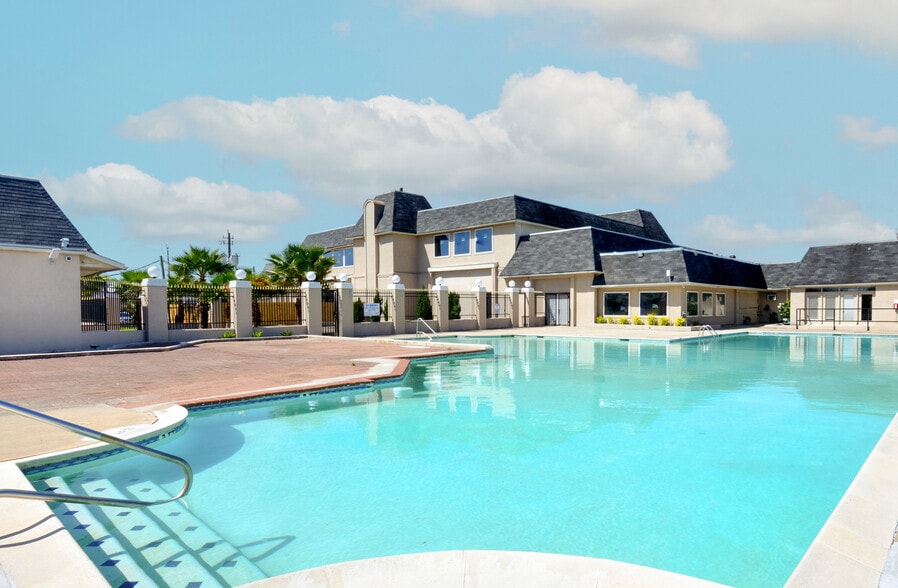 Primary Photo Of 621 S Richey St, Pasadena Apartments For Sale