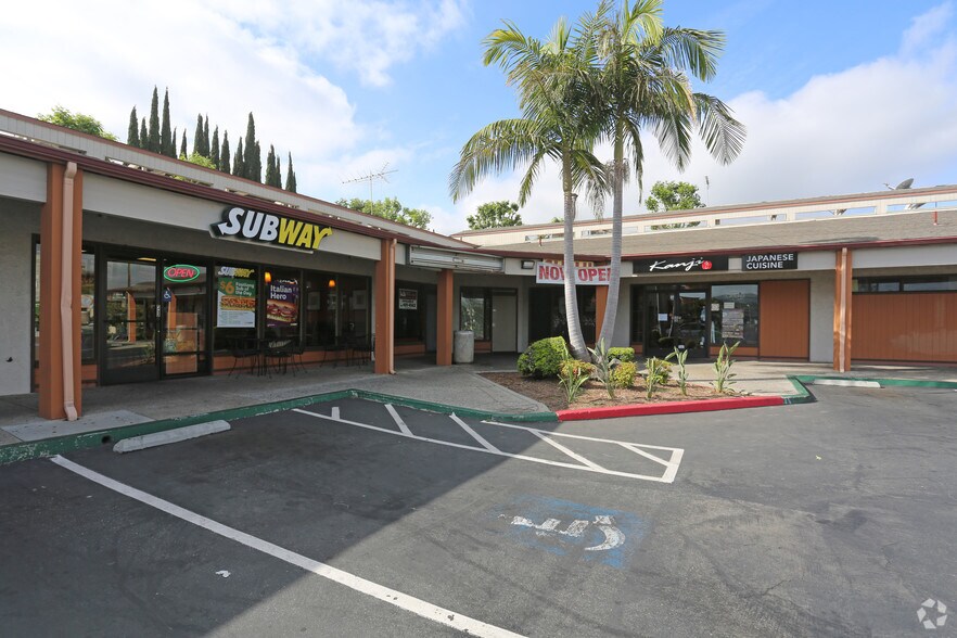 More Photos Of 21212 Bake Pky, Lake Forest Storefront For Lease