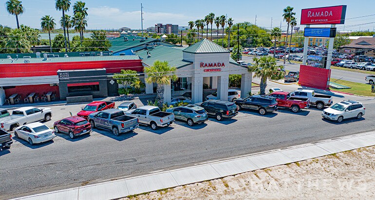 Primary Photo Of 2101 Veterans Blvd, Del Rio Hotel For Sale