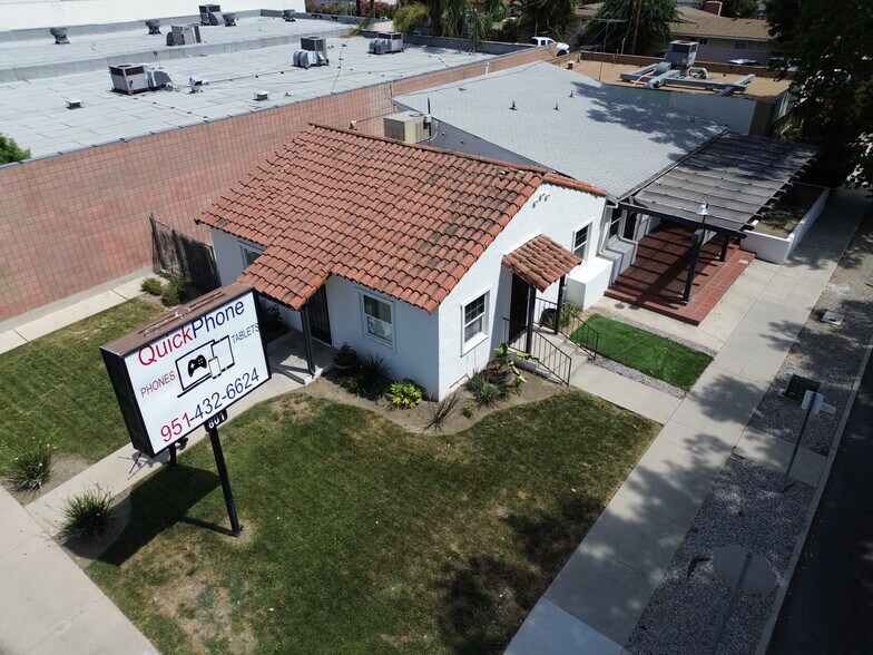 More Photos Of 801 E Florida Ave, Hemet Office For Lease