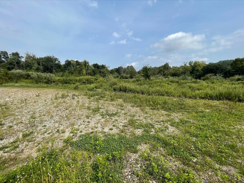 More Photos Of 140 Oxford Rd, Oxford Land For Sale