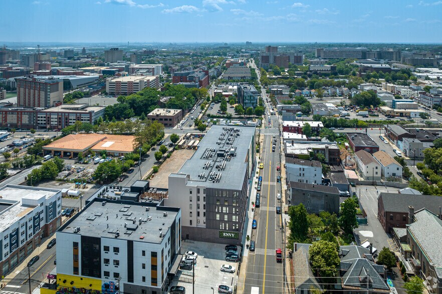 More Photos Of 58-84 Norfolk St, Newark Apartments For Lease
