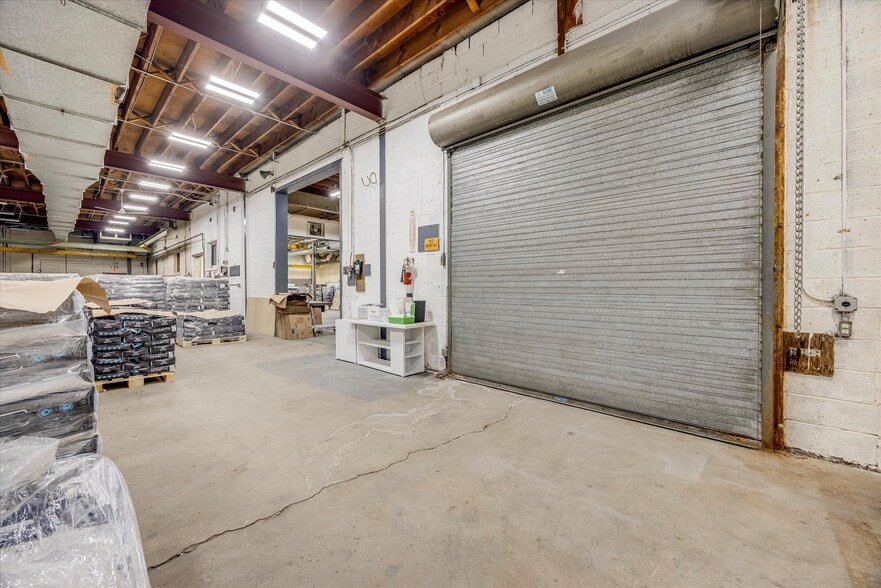 More Photos Of 16-20 Main Ave, Wallington Industrial For Sale