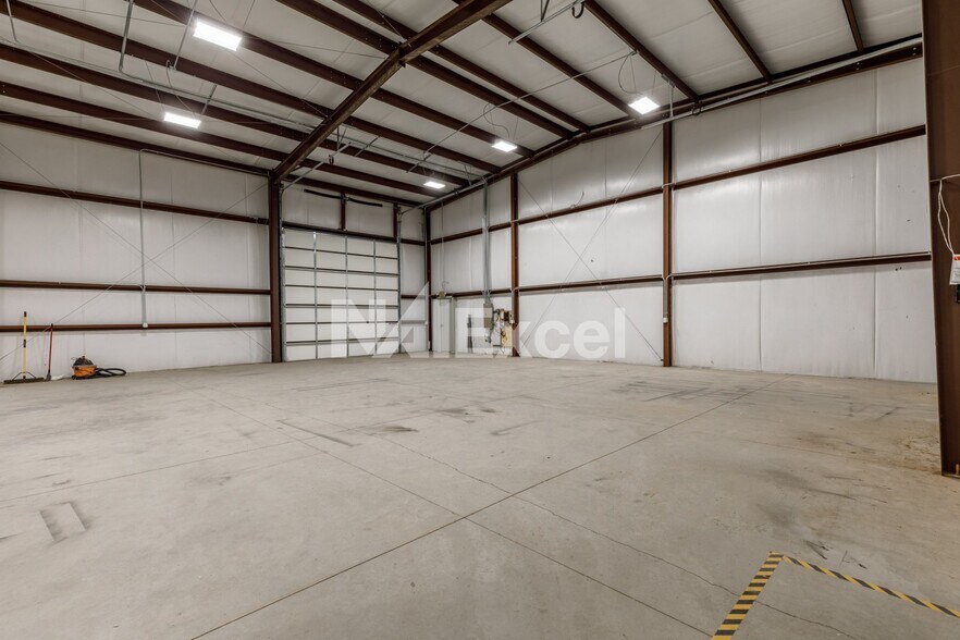 More Photos Of 397 Commerce st, Hurricane Industrial For Lease