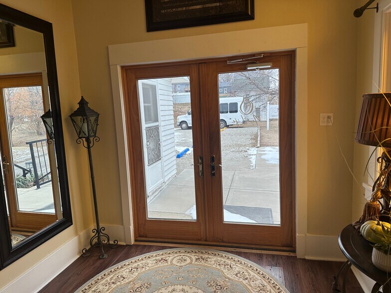 More Photos Of 307 E 6th St, Mound City Specialty For Sale