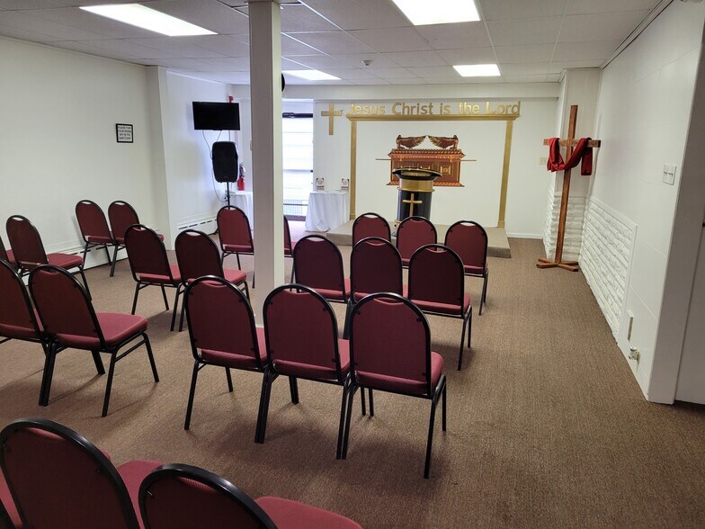 More Photos Of 65-67 Watervliet Ave, Albany Apartments For Lease