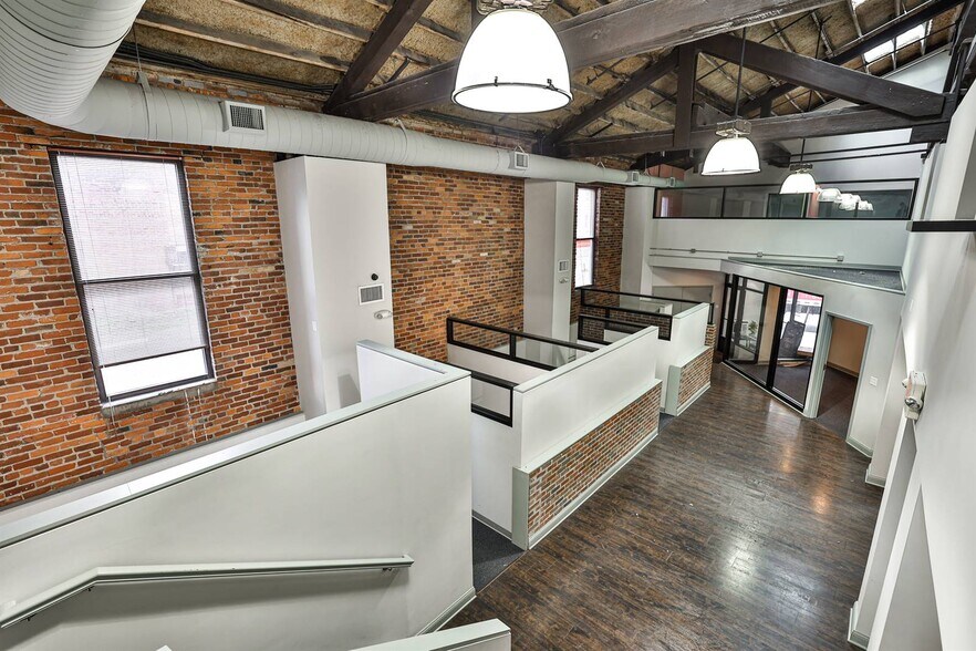 More Photos Of 1420 Sycamore St, Cincinnati Office For Sale