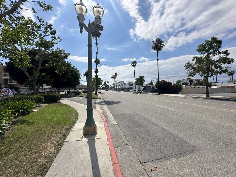 More Photos Of 604-606 W Lincoln Ave, Anaheim Storefront Retail Residential For Lease