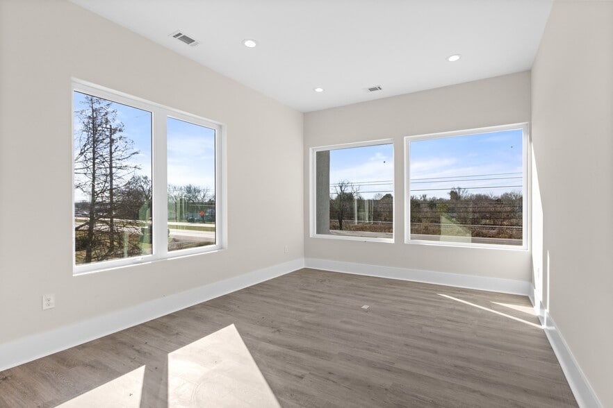 More Photos Of 5824 New Nashville Hwy, Murfreesboro Warehouse For Lease