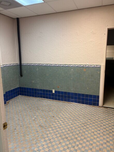 More Photos Of 821-825 Haddon Ave, Collingswood Storefront Retail Residential For Lease