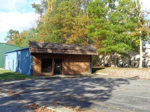 More Photos Of 360 Industrial Park Rd, Glen Morgan Light Distribution For Sale