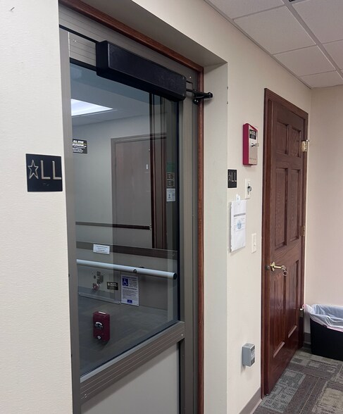 More Photos Of 680 Hehli Way, Mondovi Medical For Lease