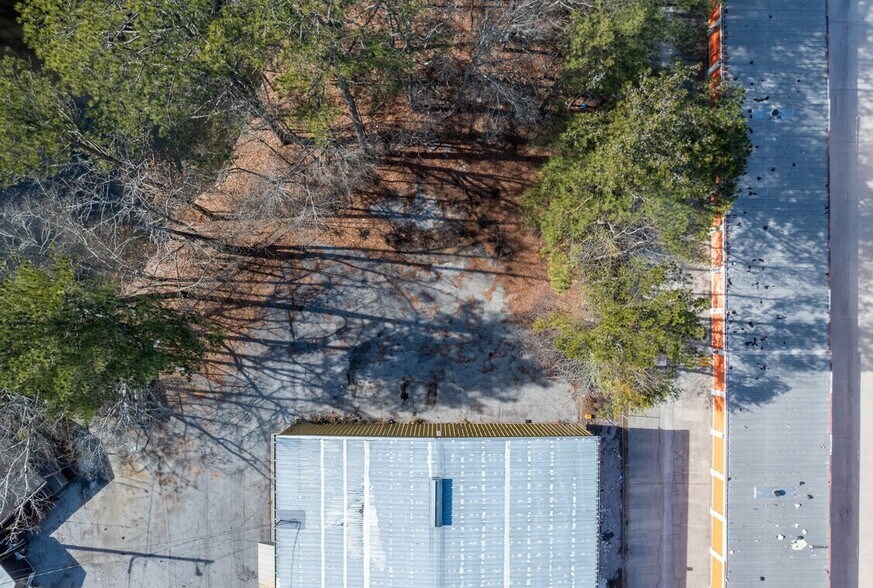 More Photos Of 6275 Highway 85, Riverdale Unknown For Lease