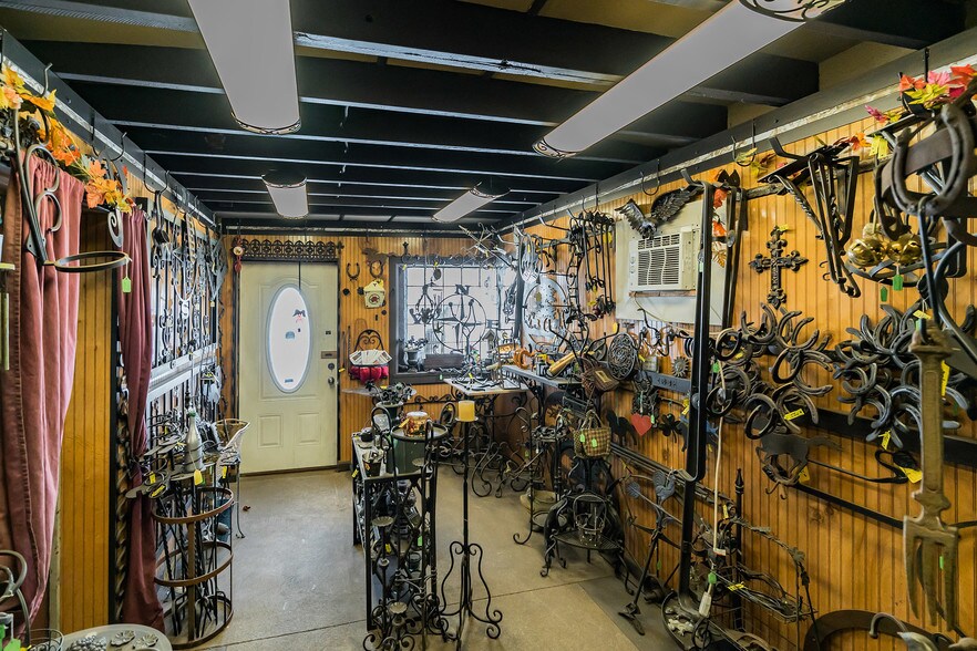 More Photos Of 2374 New Schuylkill Rd, Spring City Freestanding For Sale