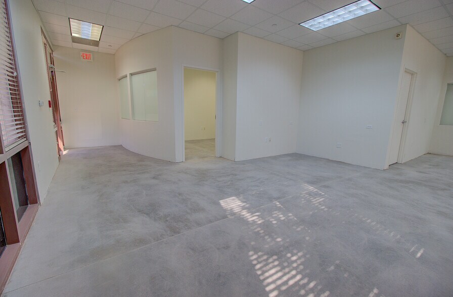 More Photos Of 1830 S Alma School Rd, Mesa Office For Lease