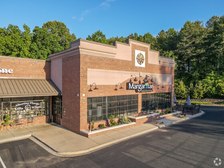 More Photos Of 751 N HIGHWAY 16, Denver Storefront Retail Office For Lease