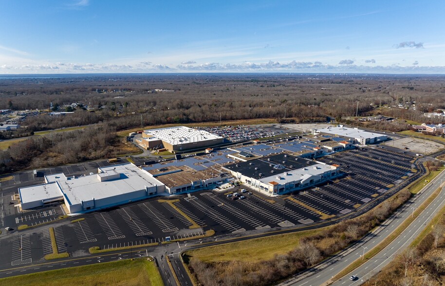 Primary Photo Of 262 Swansea Mall Dr, Swansea Unknown For Lease