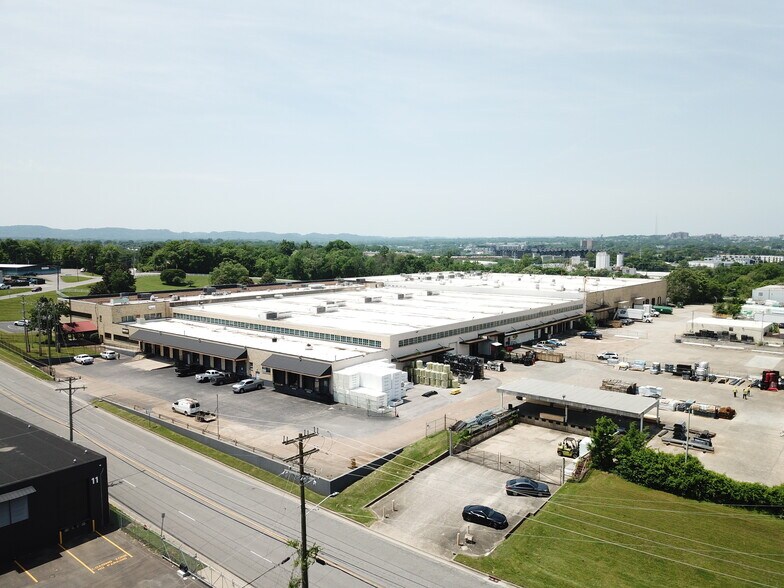 More Photos Of 191-195 Polk Ave, Nashville Distribution For Sale