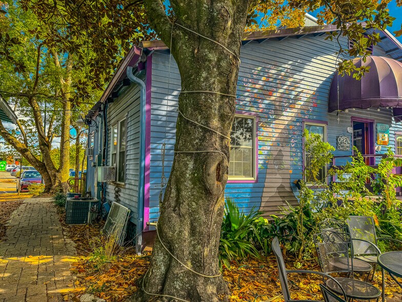 More Photos Of 661-663 Industrial Dr, Tallahassee Warehouse For Lease