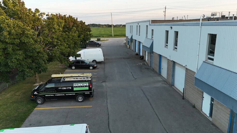More Photos Of 1033 Pattullo Ave, Woodstock Industrial For Sale