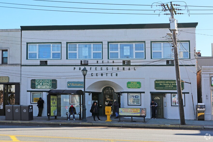 More Photos Of 2425 Grand Ave, Baldwin Office For Sale