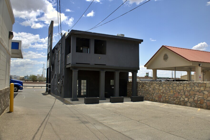 More Photos Of 2317 E Missouri Ave, El Paso Freestanding For Lease