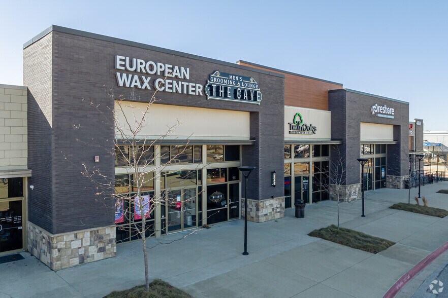 More Photos Of 4301 S JB Hunt Dr, Rogers Unknown For Lease