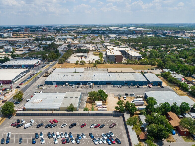 More Photos Of 415 E Saint Elmo Rd, Austin Unknown For Lease