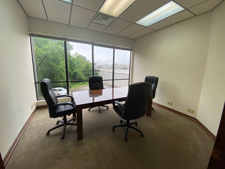 More Photos Of 3500 SW HK Dodgen Loop, Temple Office For Sale
