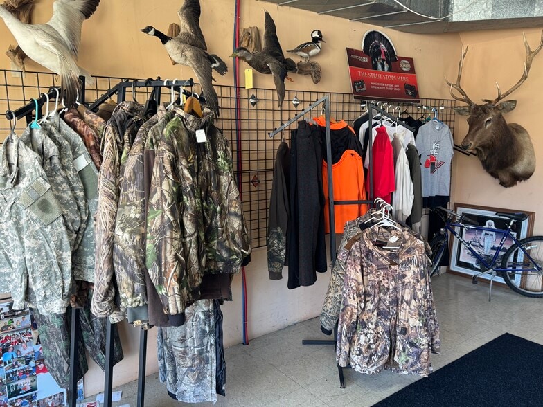 More Photos Of 215 W Main St, Marshall General Retail For Sale