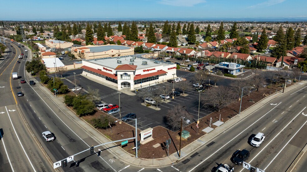 More Photos Of 4331 Antelope Rd, Sacramento Drugstore For Sale