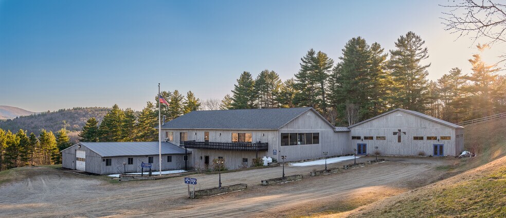 More Photos Of 35 Fawn Ledge Ln, Jamaica Religious Facility For Sale