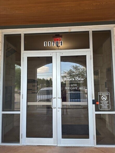More Photos Of 11701 Bee Cave Rd, Austin Coworking Space