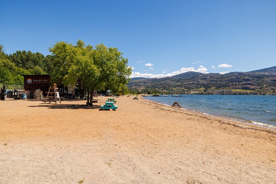 More Photos Of 4201 Skaha Lake Rd, Penticton Hotel For Sale