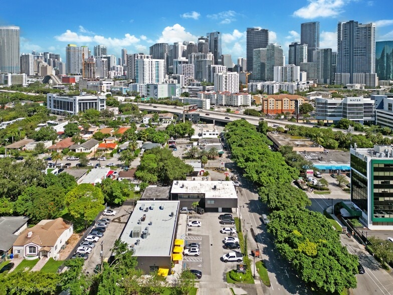 More Photos Of 1820 SW 3rd Ave, Miami Freestanding For Lease