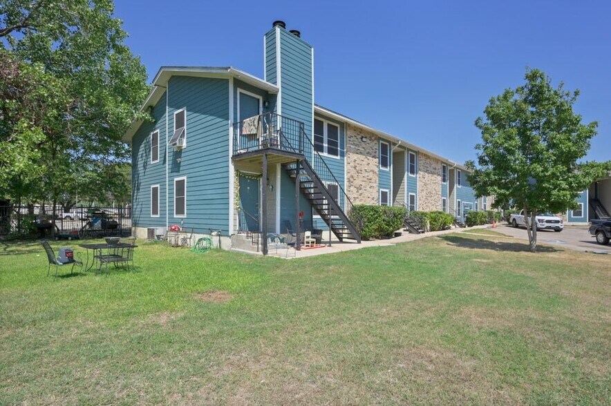 Primary Photo Of 829 Park Plz, Austin Apartments For Sale