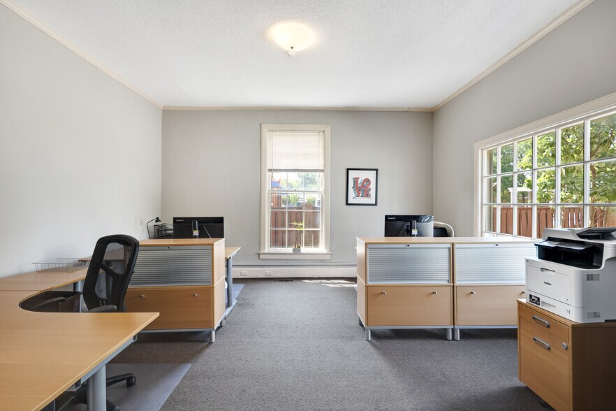 More Photos Of 40 S Idlewild St, Memphis Office For Sale