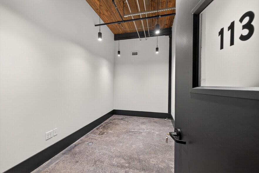 More Photos Of 200 Barrett St, Monroe Warehouse For Lease