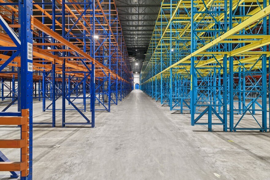 More Photos Of 380 Willow Springs Ln, York Refrigeration Cold Storage For Lease