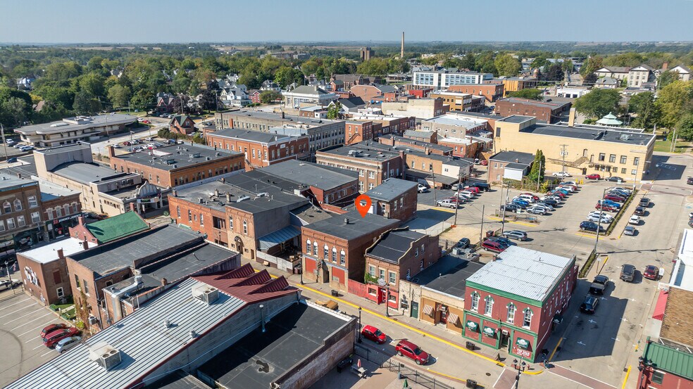 Primary Photo Of 60 N 2nd St, Platteville Hotel For Sale
