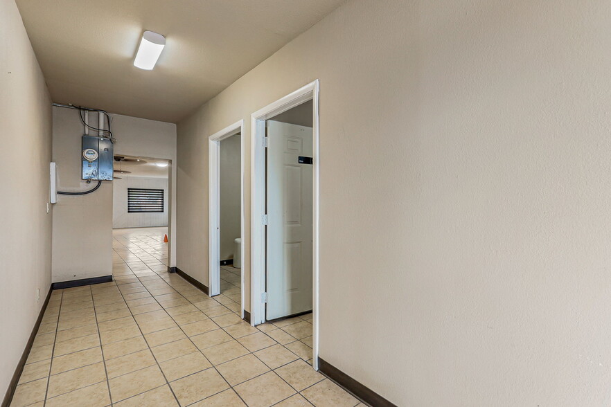 More Photos Of 2222 Bassett Ave, El Paso Storefront Retail Residential For Sale