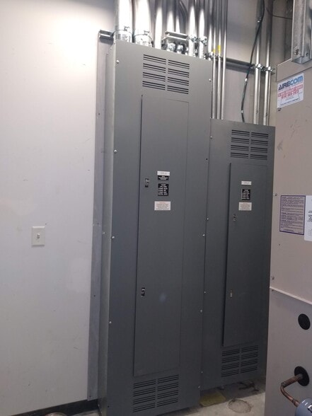 More Photos Of 7560 Sawmill Pky, Powell Daycare Center For Sale