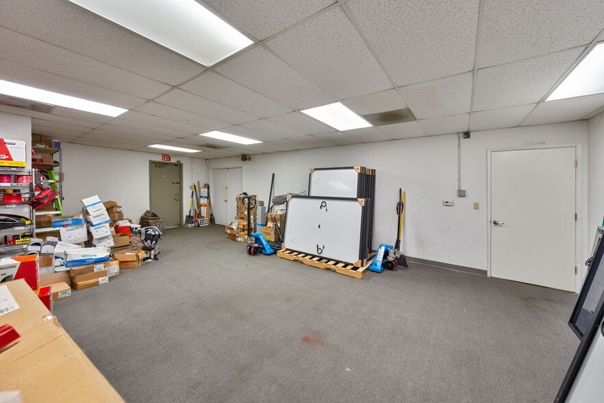 More Photos Of 3298 Monier Cir, Rancho Cordova Warehouse For Sale