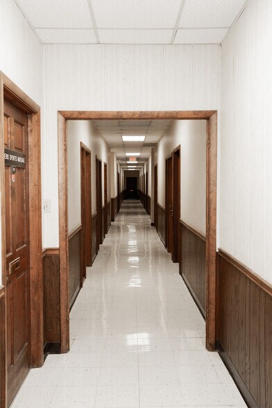 More Photos Of 337 S Milledge Ave, Athens Office For Sale