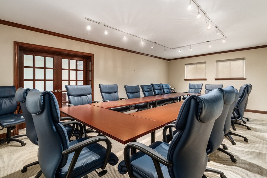 More Photos Of 53 W 3rd Ave, Columbus Office For Sale