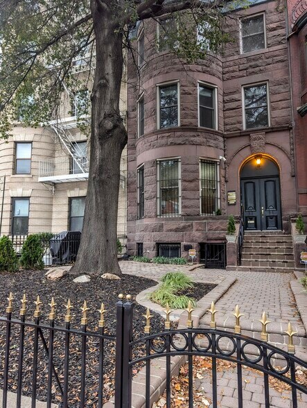 Primary Photo Of 1115 Massachusetts Ave NW, Washington Office For Lease