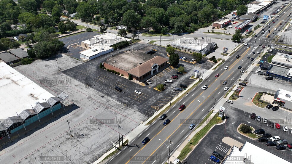 More Photos Of 1615 S Glenstone Ave, Springfield Bank For Lease